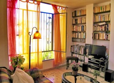 חלון חדש לדירה קטנה בתל אביב