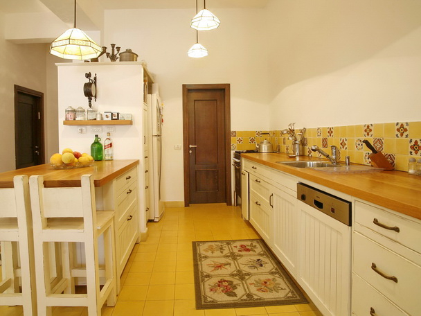 The grandparents' house in Israel